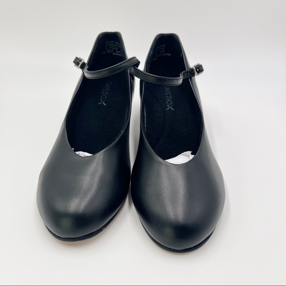 8.5W 8.5 WIDE Capezio Jr. Footlight Style # 550 Black Character Dance Shoes - Picture 3 of 14